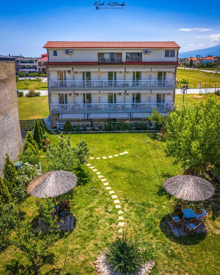 Rea Hotel Paralía Kültér fotó