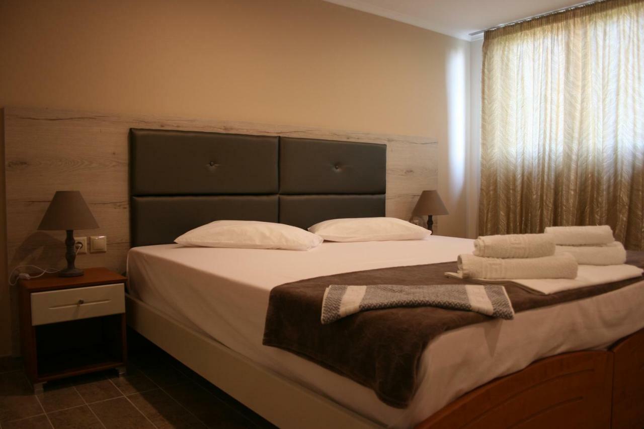 Rea Hotel Paralía Kültér fotó