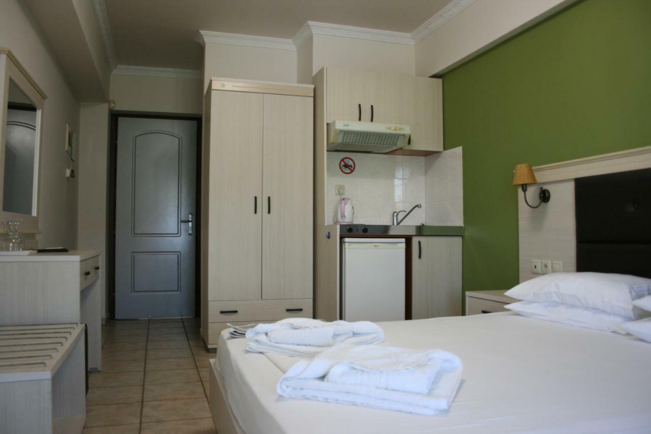 Rea Hotel Paralía Kültér fotó