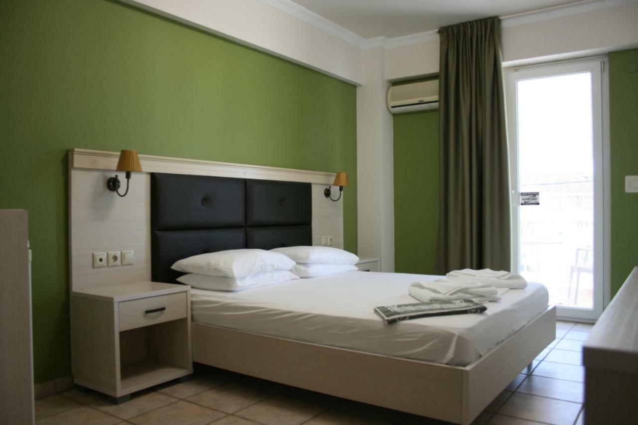 Rea Hotel Paralía Kültér fotó